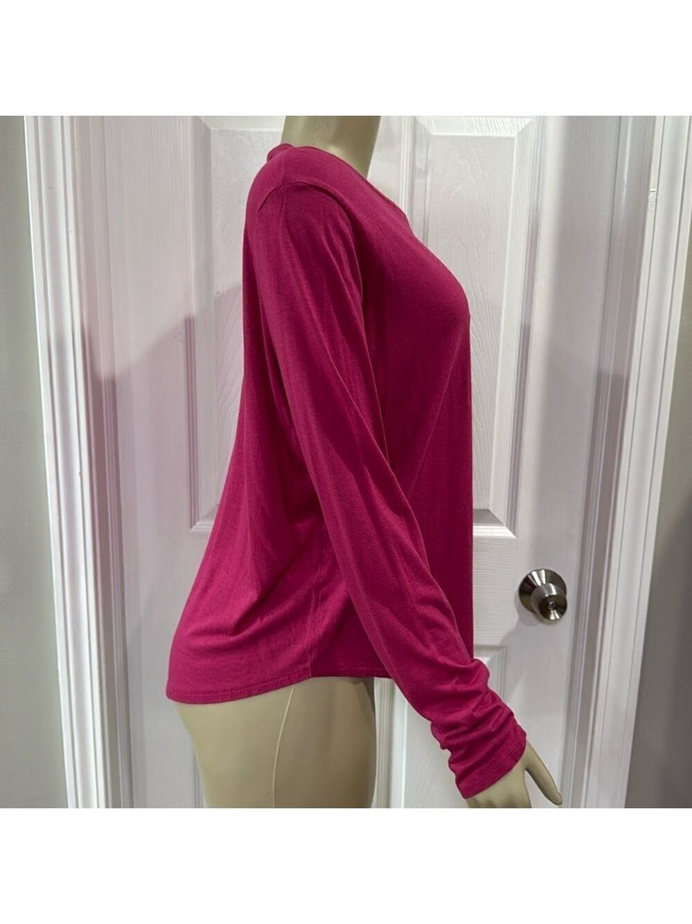 VINCE LONG SLEEVE T-SHIRT FUSCHIA. - Picture 3 of 7